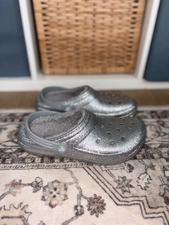 CROCS Glitter Fuzz-Lined brand new - Picture 5 of 7